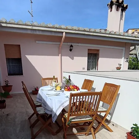 Casa Saba Lupino אורוסיי