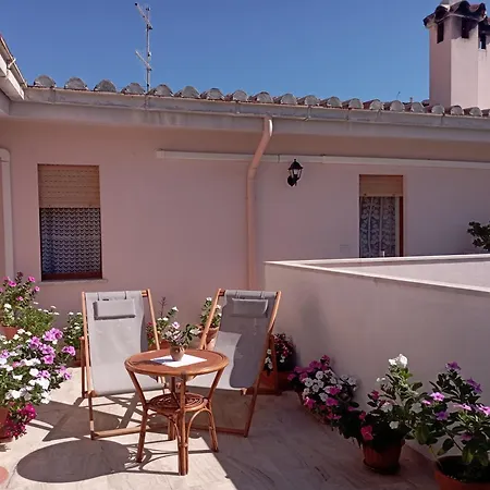 Casa Saba Lupino דירה אורוסיי